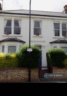 2 bedroom flat to rent, Leytonstone, London, E11