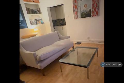 undefined, Saint George's Drive, London, SW1V
