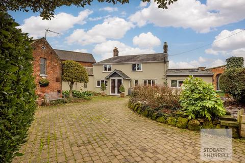 5 bedroom detached house for sale, Barnards Road, North Walsham NR28