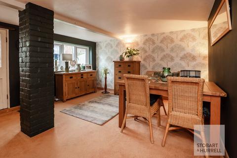 5 bedroom detached house for sale, Barnards Road, North Walsham NR28