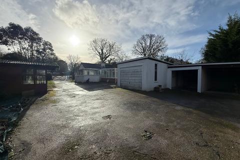 3 bedroom bungalow for sale, Exeter Cross, Liverton, TQ12