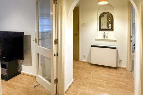 2 bedroom flat for sale, Conifer Way, North Wembley
