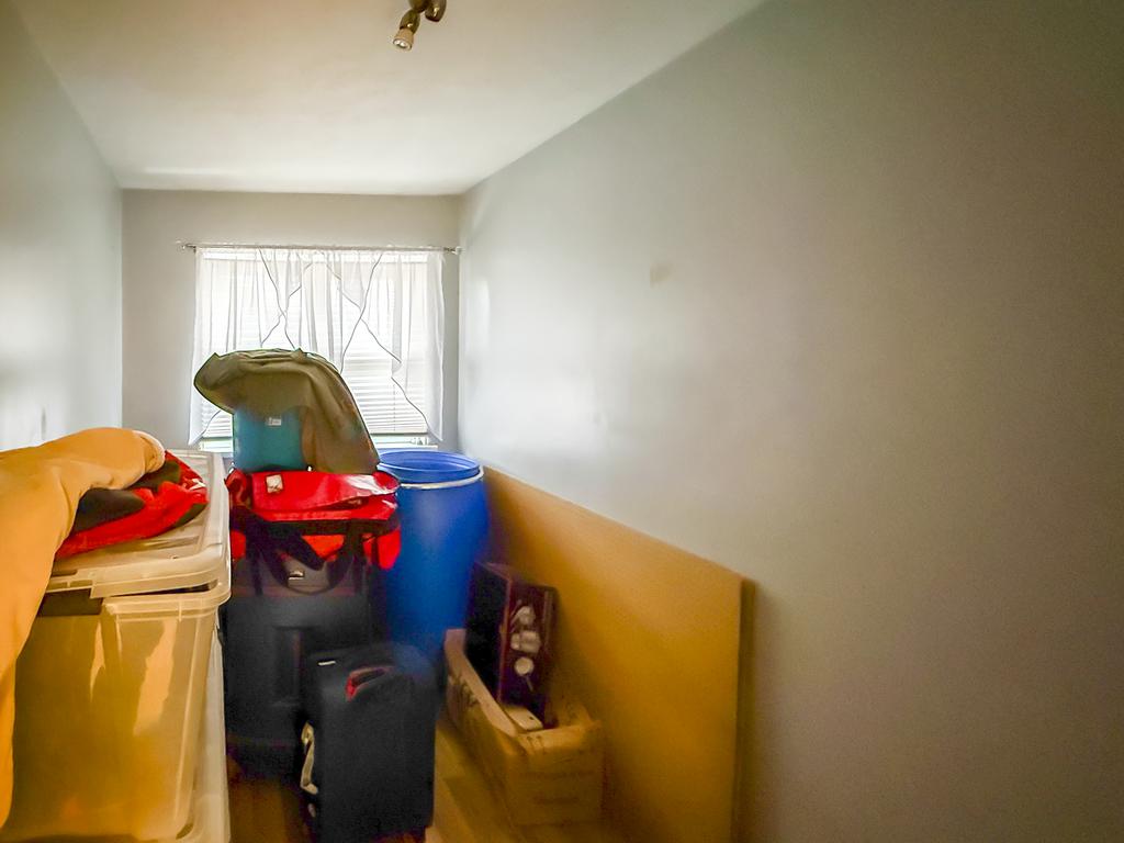 Bed 2.jpg