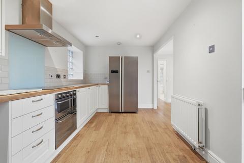 3 bedroom bungalow for sale, Mons Avenue, Billericay, Essex, CM11
