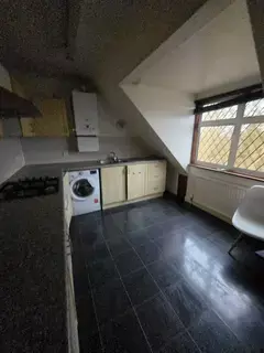 3 bedroom flat to rent, Hutton Grove, London N12