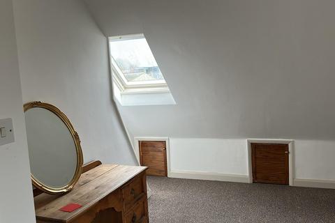 undefined, Hutton Grove, London N12