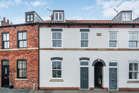 3 bedroom terraced house for sale, Trinity Lane, Beverley HU17