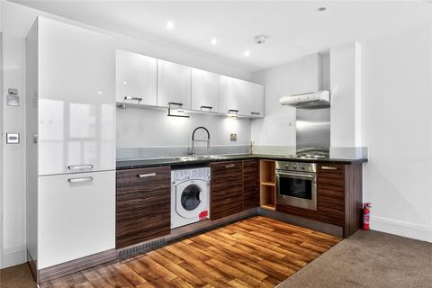 undefined, Lea Bridge Road, London, E5