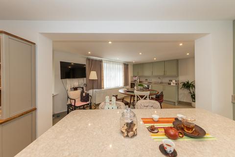 4 bedroom detached house for sale, Hilmanton, Reading, RG6
