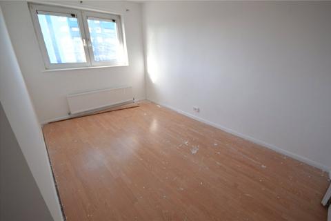 3 bedroom apartment for sale, Glaisdale, Luton, Bedfordshire, LU4