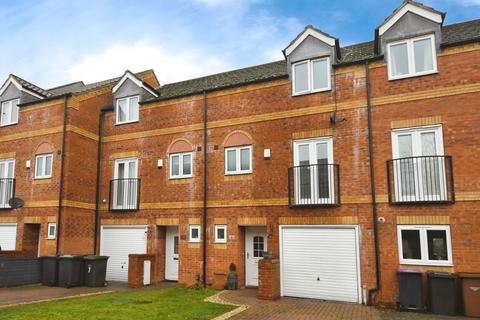 St. James Place, North Hykeham, Lincoln, LN6