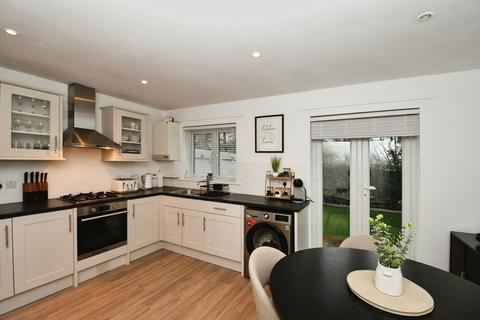 3 bedroom terraced house for sale, St. James Place, North Hykeham, Lincoln, LN6