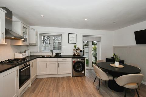 3 bedroom terraced house for sale, St. James Place, North Hykeham, Lincoln, LN6