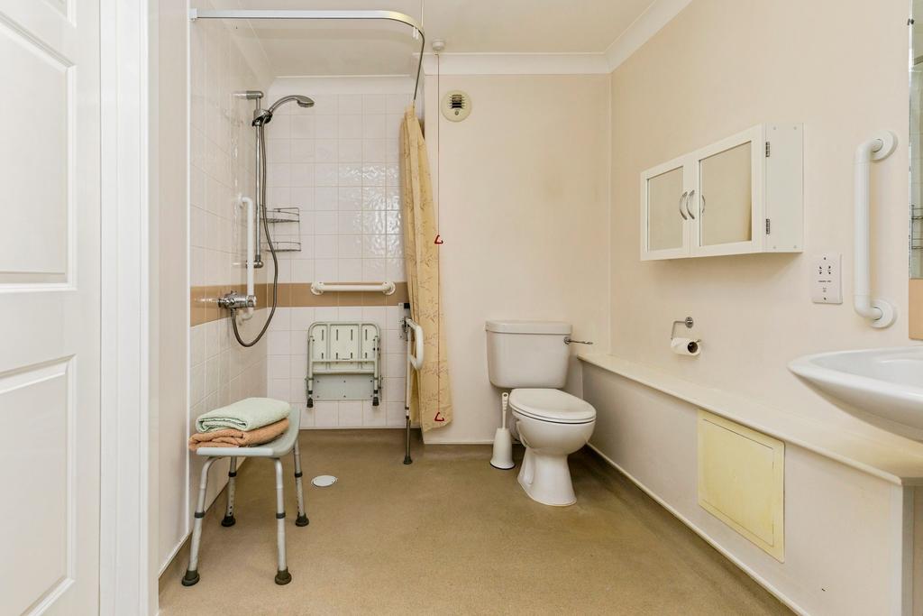 Jack & Jill Bathroom