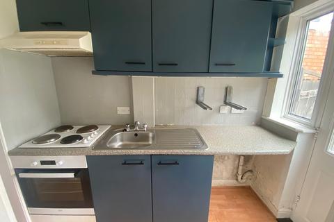 3 bedroom terraced house to rent, Elliston Avenue, Great Barr, Birmingham,B44,Great Barr,Birmingham