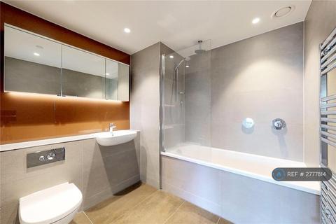 1 bedroom flat to rent, Kingsland High Street, London, E8