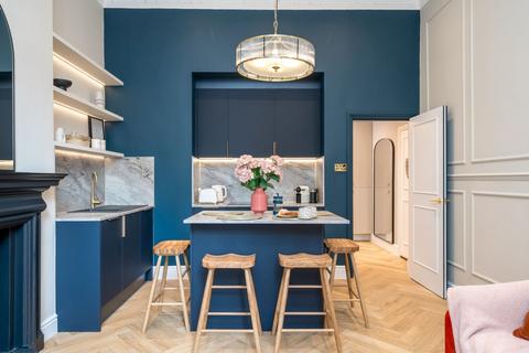 2 bedroom flat to rent, Claverton Street, London, SW1V