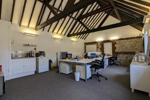 Office to rent, Seale Seale GU10 1HL