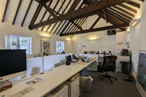 Office to rent, Seale Seale GU10 1HL