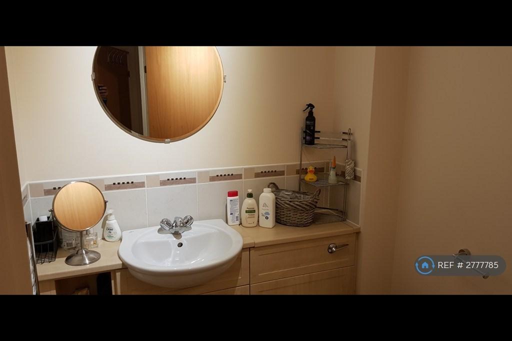 Master Bedroom En Suite