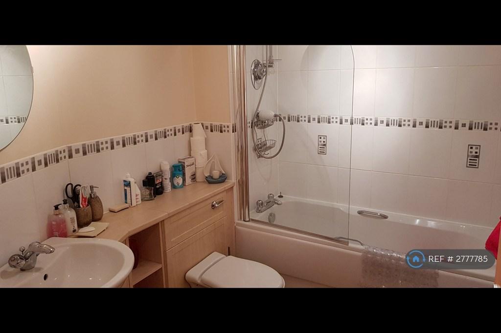 Main Bathroom
