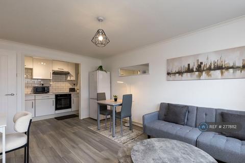 undefined, Bishopric, Horsham, RH12