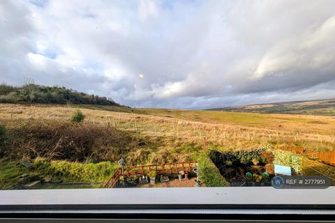 2 bedroom flat to rent, Cwmdare, Aberdare, CF44