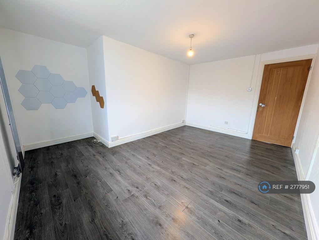Master Bedroom With Office Nook