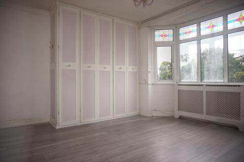 undefined, Great Cambridge Road, Cheshunt, Waltham Cross, Hertfordshire