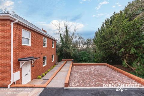 undefined, Waterloo Road, Cranbrook TN17