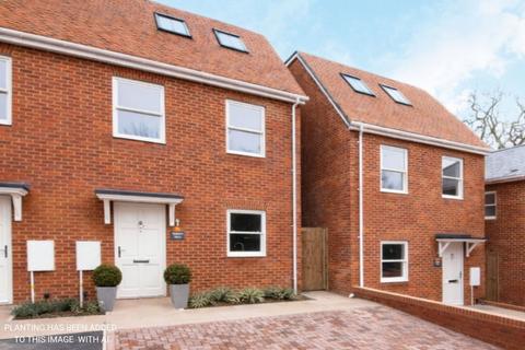 4 bedroom semi-detached house for sale, Waterloo Road, Cranbrook TN17