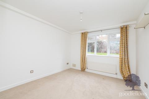 undefined, Wellesley Road, Sutton SM2