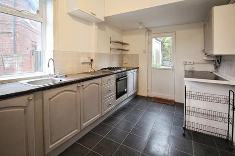 2 bedroom semi-detached house to rent, Walden Road, Sheffield S2