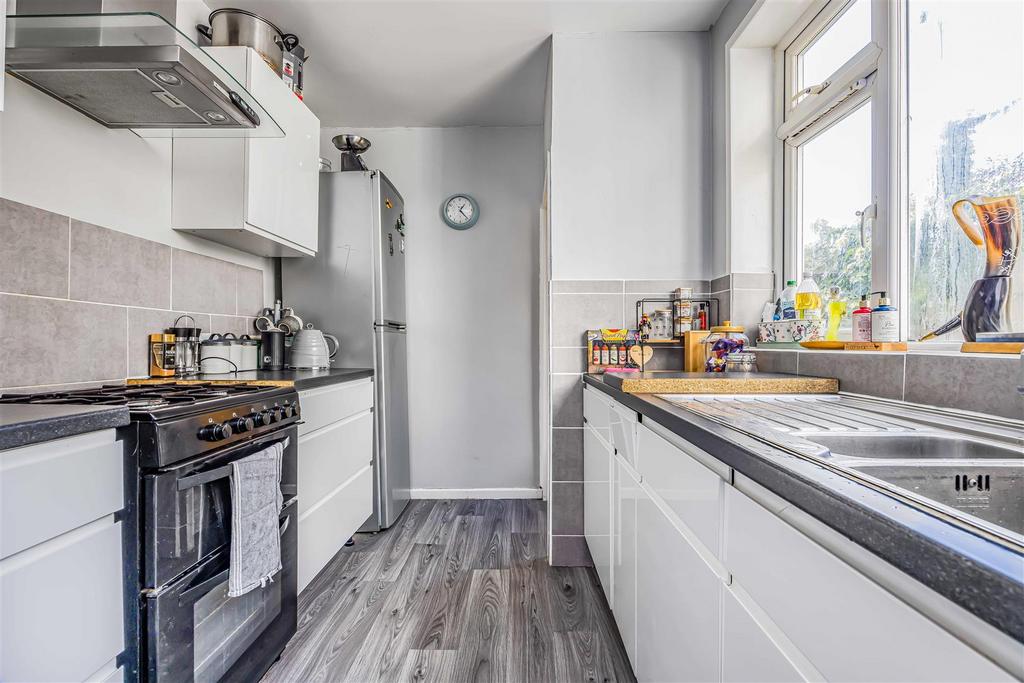 18 Lincon Road, Fratton-Small-Portico Marketing-Sol