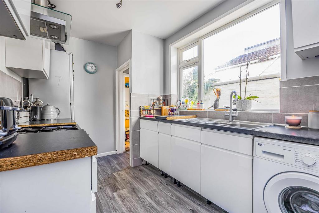 18 Lincon Road, Fratton-Small-Portico Marketing-Sol