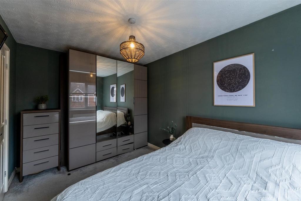 4 Redstone Drive-011.jpg