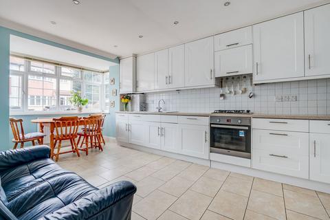 3 bedroom detached house for sale, Egerton Road, New Malden KT3
