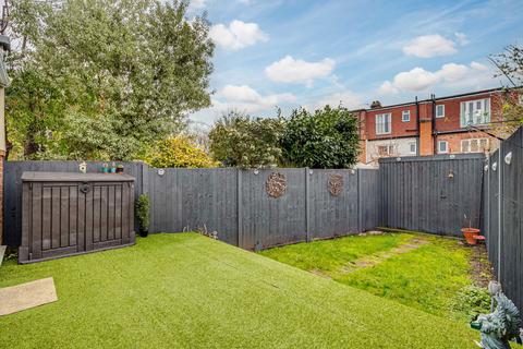 3 bedroom detached house for sale, Egerton Road, New Malden KT3