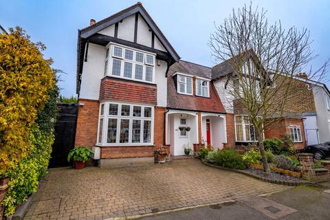 4 bedroom semi-detached house for sale, Park Grove, Bromley BR1