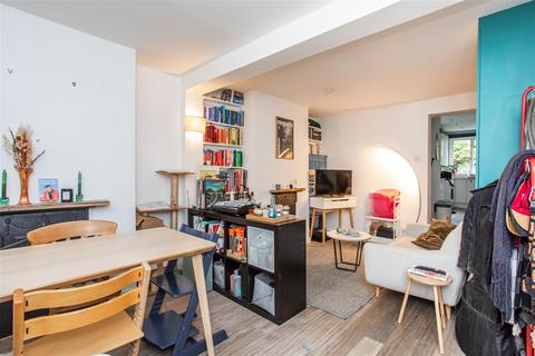 2 bedroom terraced house for sale, Mile End Place, Mile End, E1