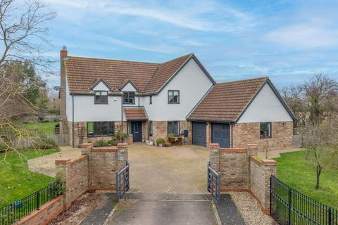 5 bedroom detached house for sale, Rhonda Park, Wimblington PE15