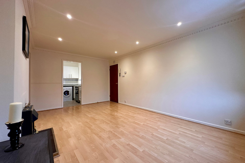 2 bedroom apartment for sale, Oakdene Vale, Leeds LS17