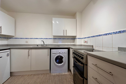 2 bedroom apartment for sale, Oakdene Vale, Leeds LS17