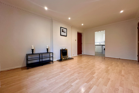 2 bedroom apartment for sale, Oakdene Vale, Leeds LS17