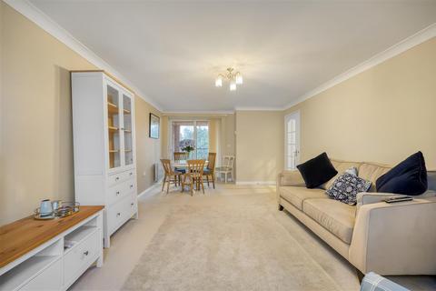 2 bedroom apartment for sale, Abbey Springs, Darlington