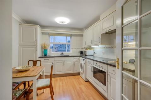 2 bedroom apartment for sale, Abbey Springs, Darlington