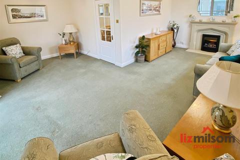 2 bedroom detached bungalow for sale, Holly Bank Close, Newhall, Swadlincote DE11