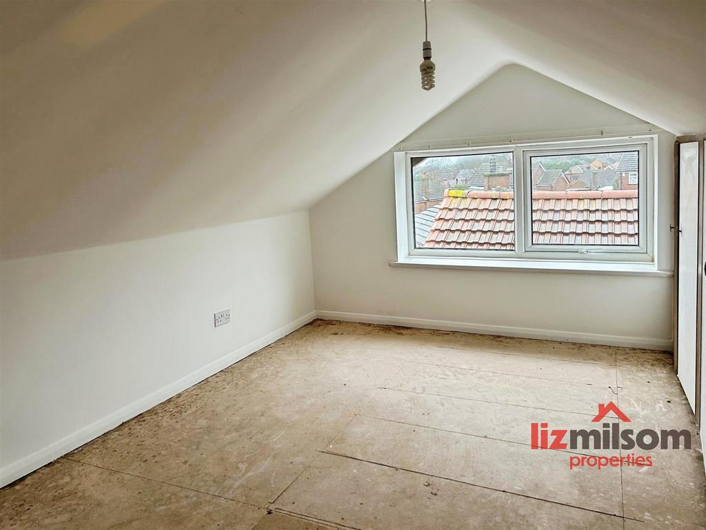 E2d6c597-Attic 20room 202nd 20image.jpg