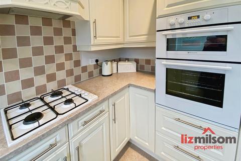 2 bedroom detached bungalow for sale, Holly Bank Close, Newhall, Swadlincote DE11