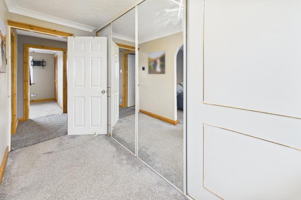 Dressing Room / Bedroom